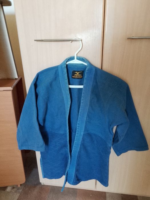 Продам спортивное детское  кимоно