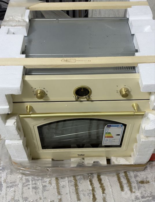 Новая газовая духовка, не использовалась