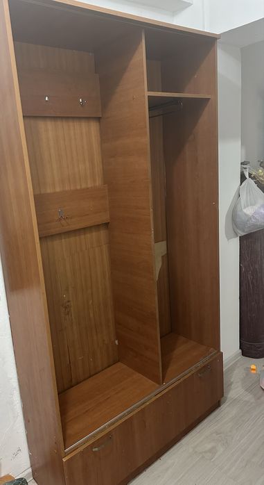 Шкаф отдам даром