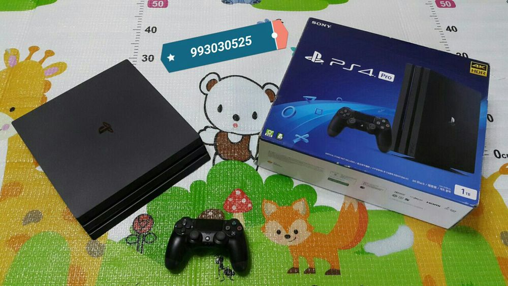 Playstation 4 PRO { 4K } HDR. 1.TB.  IDEAL.