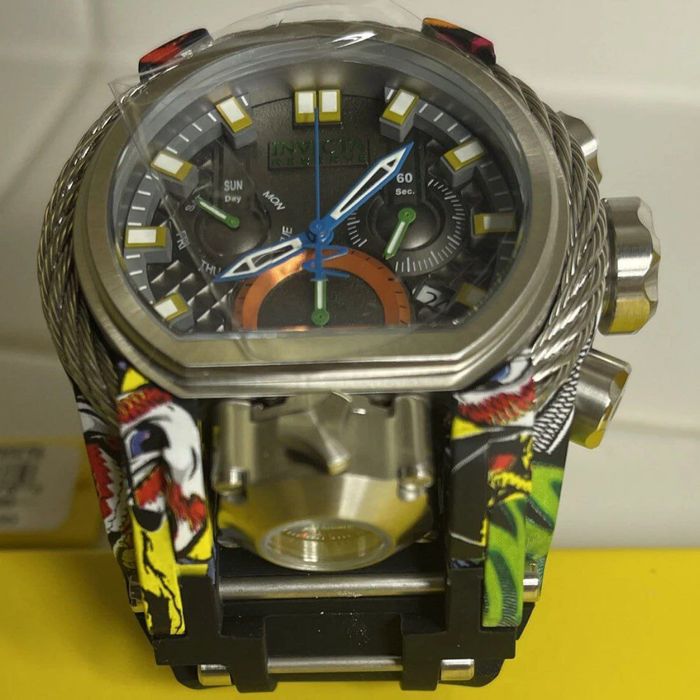 Часы 32804 Invicta Reserve Bolt Zeus Magnum Swiss механизм Ronda Z60