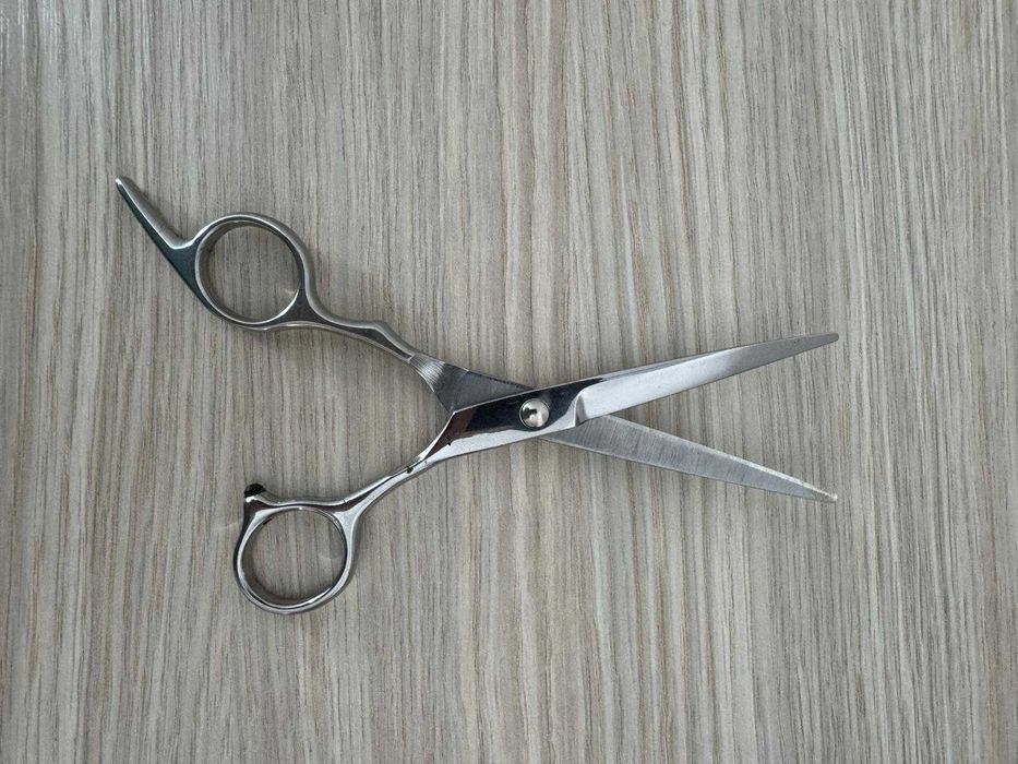 Set 2 foarfece de tuns si filat,otel inoxidabil,usoare,ergonomice + pieptene