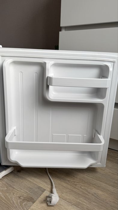 Холодильник маленький Grand