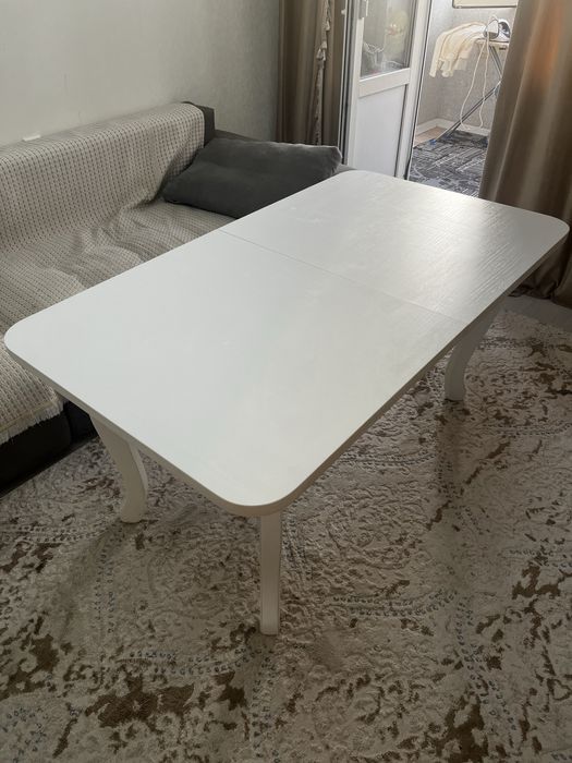 Стол в хорошем состоянии