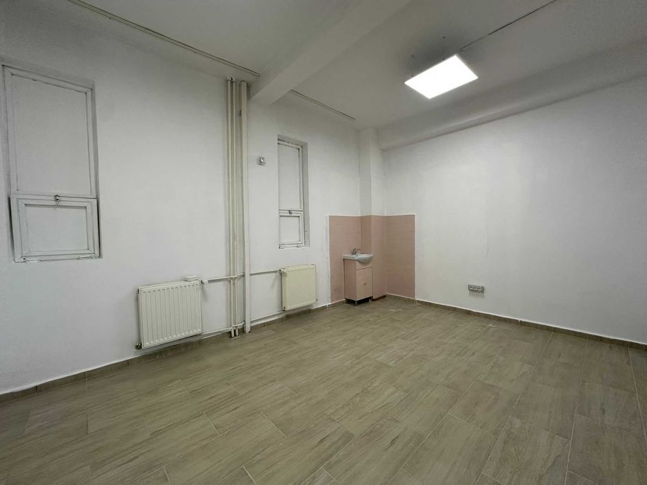 Piata 700, Unirii SAD 9,18 mp-21,72 mp, ultracentral,parcare