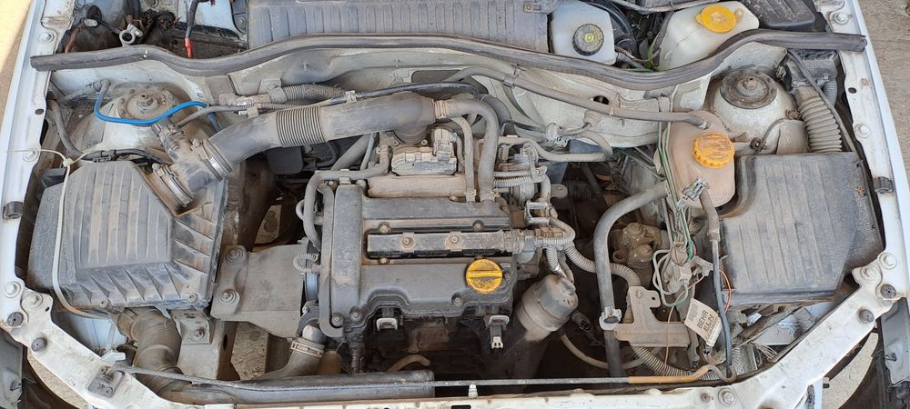 Opel Corsa C Z10XE /Опел Корса ц З10ХЕ на- части