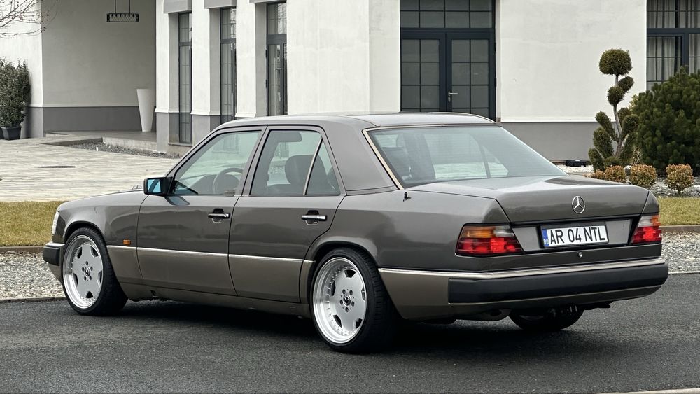 Mercedes benz w124