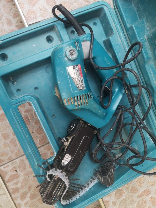Makita 6833 Автоматичен Винтоверт за Гипс Картон