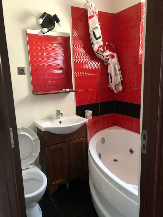 Închiriez apartament 2 camere Cetate