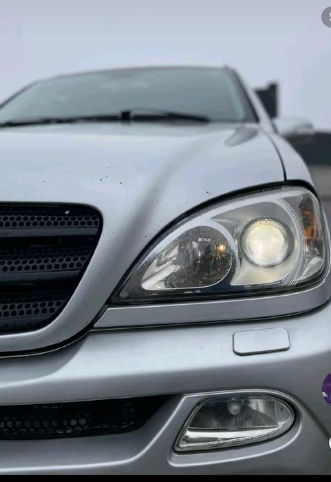 Vând Mercedes Ml