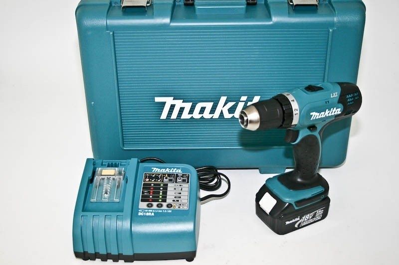 Аккумуляторная безударная дрель-шуруповерт Makita DDF453RFE
