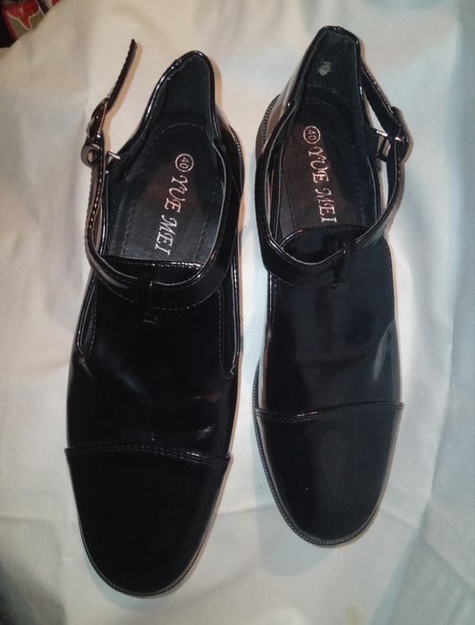 Женские туфли 40 размер