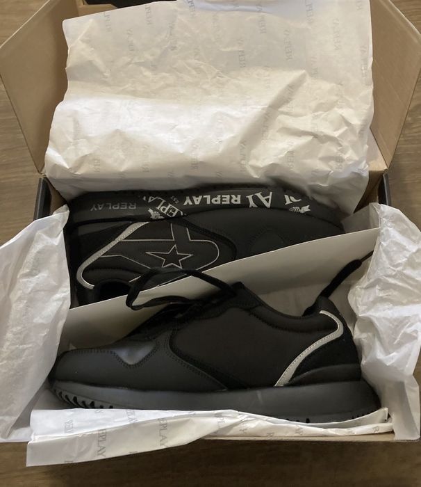 Чисто нови Мъжки сникърси Replay