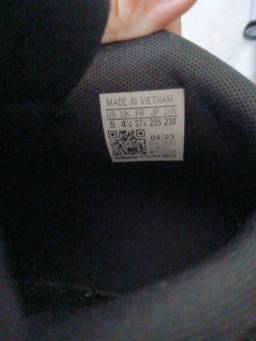 Adidas stare aproape noua