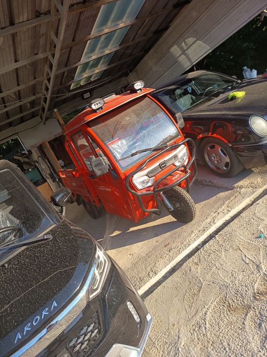 Vănd mașină  electrică cu benă fără permis