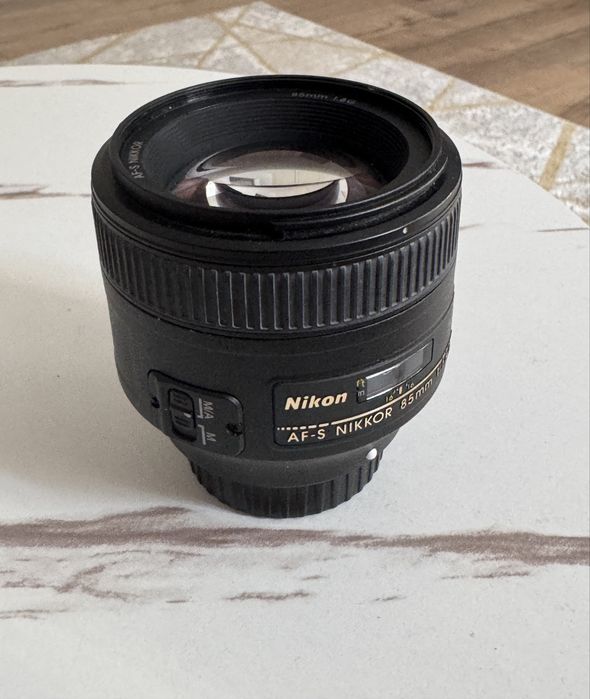 Obiectiv Nikon 85mm f/1.8G AF-S NIKKOR
