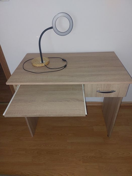 Masă pentru calculator