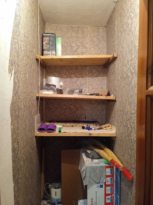 продается 3 ком кв  р-н Казахстан