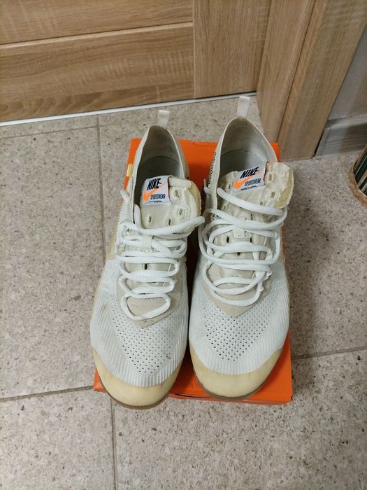 Маратонки  nike 44 номер