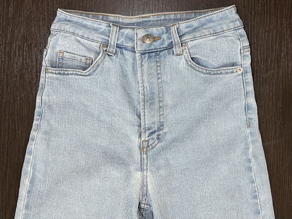 H&M дънки висока талия разкроени – като нови