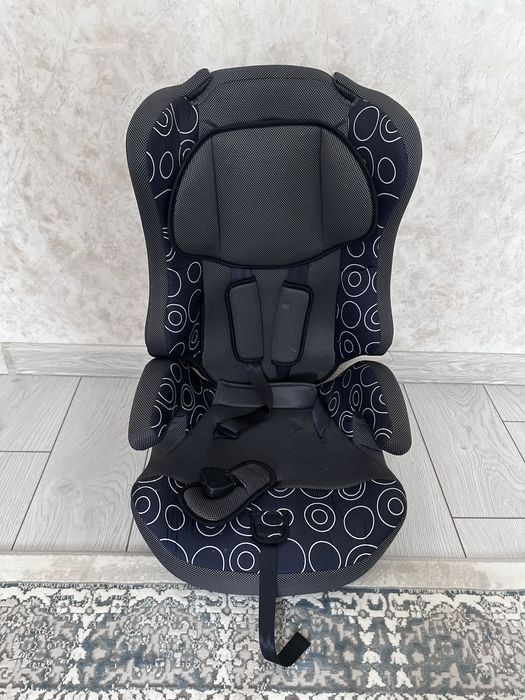 Продам автокресло 2 в 1