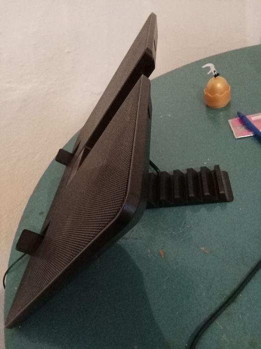 Ноутбук без горантий стоющий