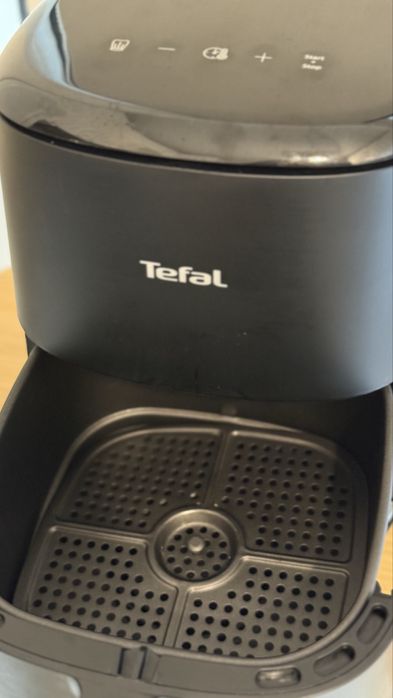 Friteuza cu aer cald TEFAL Easy Fry EY145B10