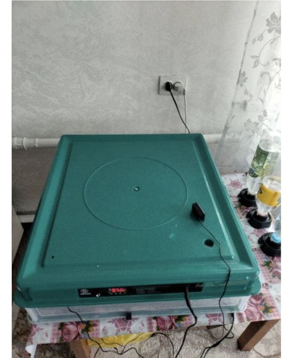 Продам инкубатор