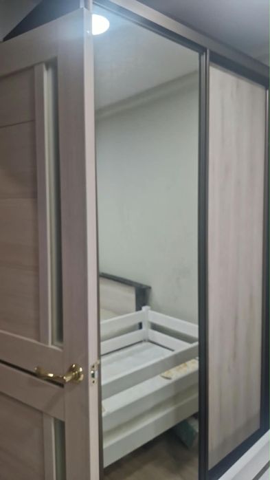 Продается шифонер и кровать