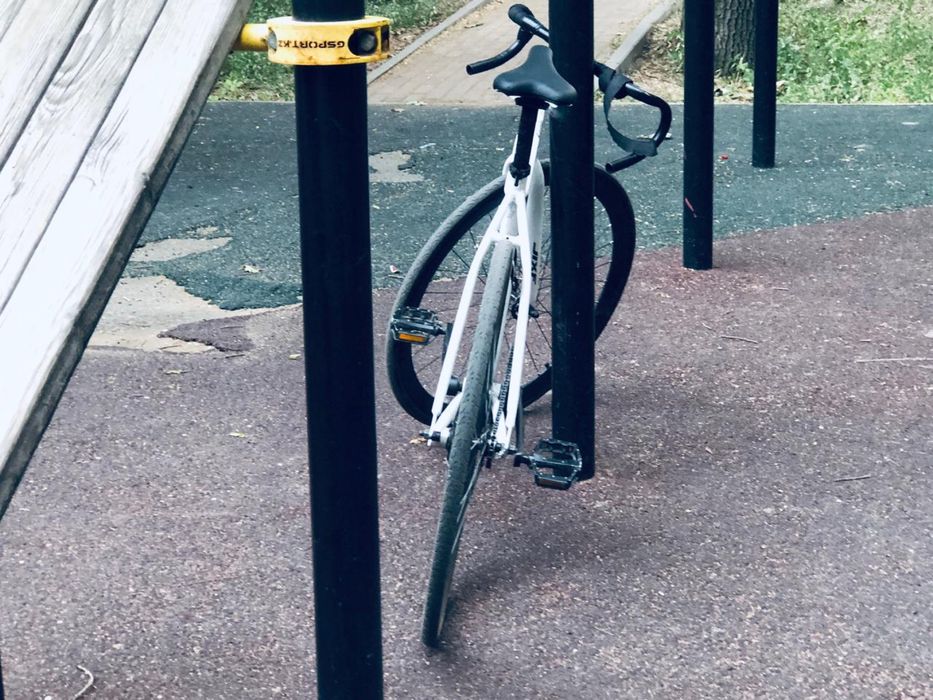 Продаю фикс (фиксированный велосипед)