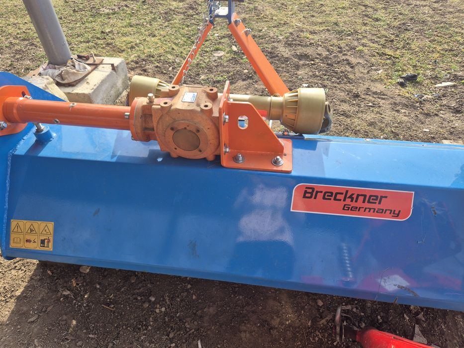 Vând tocatoare vegetale sau schimb cu Vaca Jersey