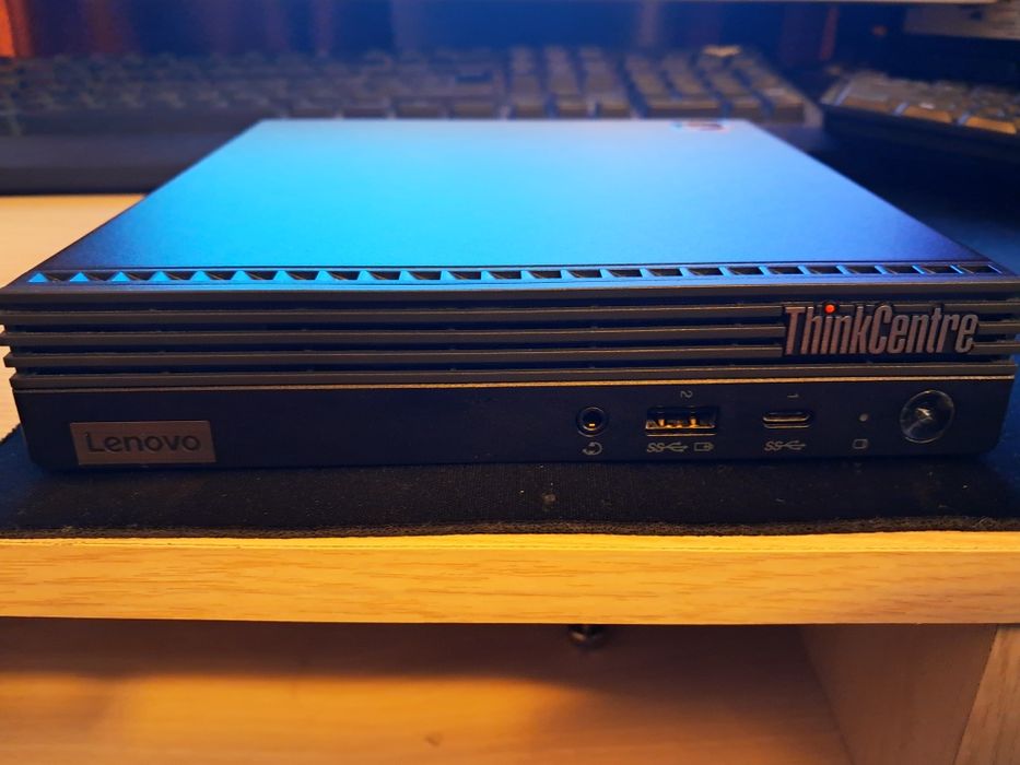 Mini PC ca nou LENOVO M75q Gen 2  Ryzen 5 PRO/16GB/SSD 256/ videoVega7