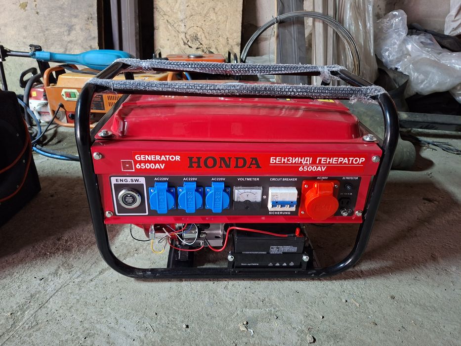 Бензиновый генератор Honda