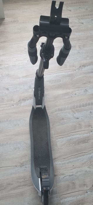 Trotineta globber pentru adulti ca noua