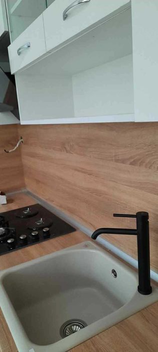 Дава се под наем Тристаен апартамент в Ямбол, Аврен - 90 кв.м за 433.5 € - Снимка #7