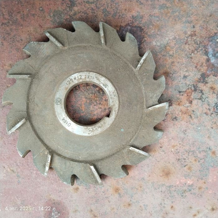 Фреза продам фреза