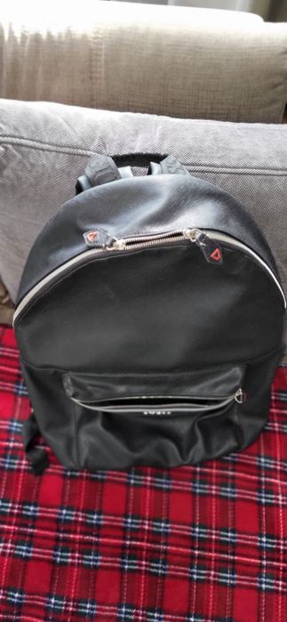 Ghiozdan piele ecologica Guess