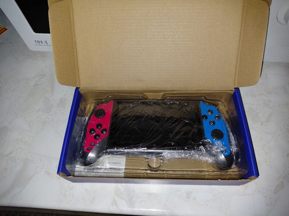 Игровая приставка х13