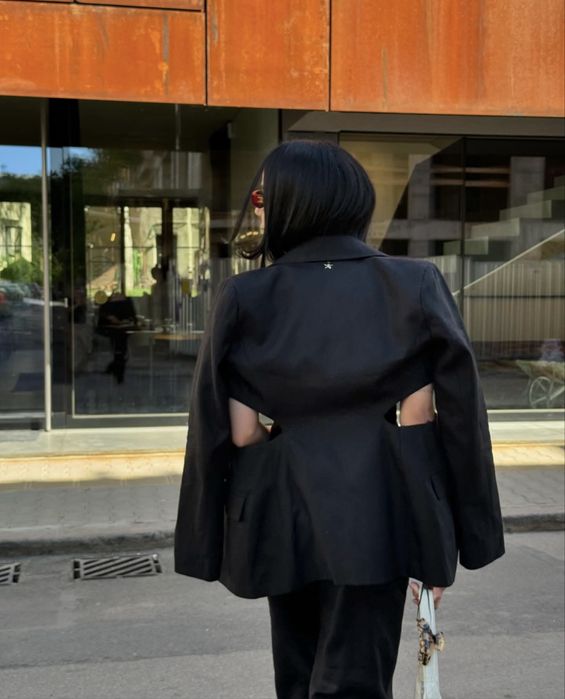 Черно ленено сако