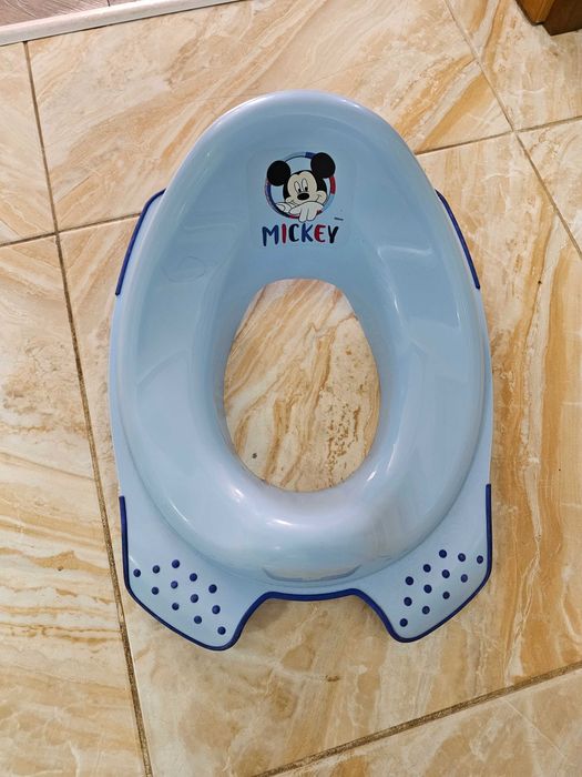 Приставка за тоалетна чиния за бебета и деца