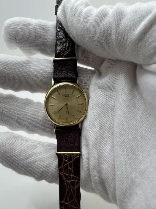 Златен часовник Seiko