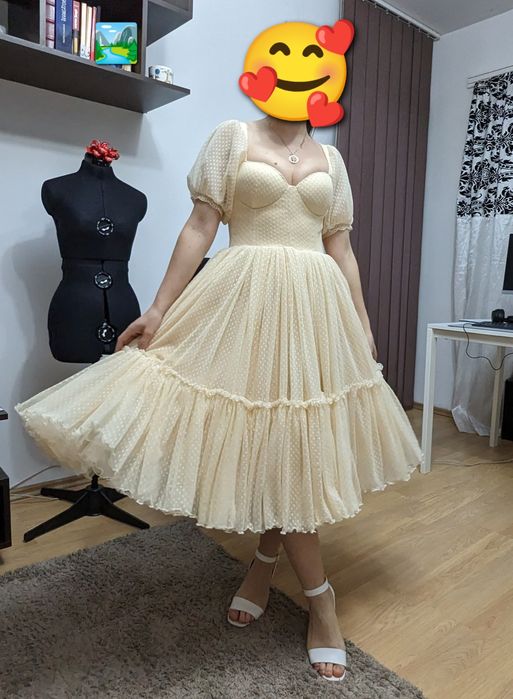 Rochie midi amplă de ocazie