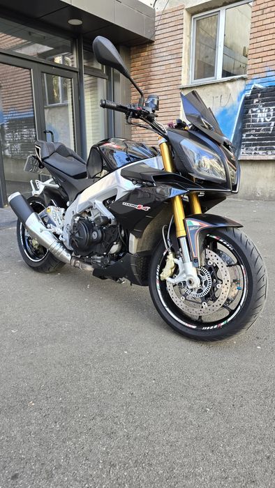 Aprilia Tuono V4 APRC