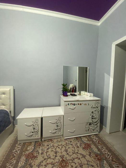 Продается Спальный гарнитур б/у