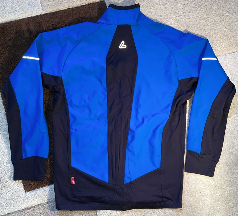 Jachetă Löffler, S