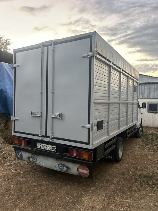 Продам газель 2003 год в хорошем состояний