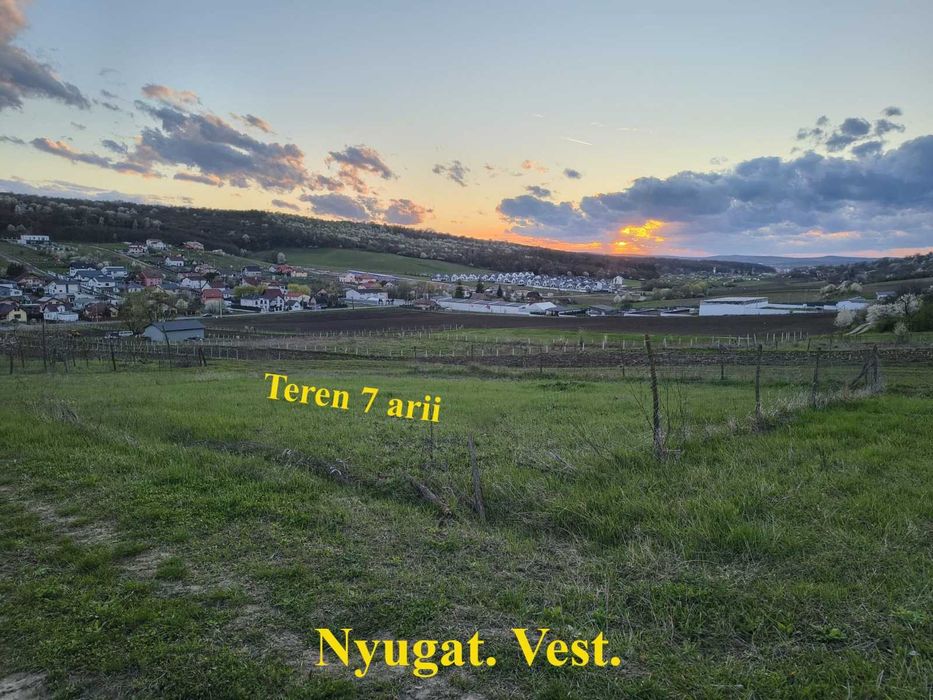 Teren intravilan 7 arii, poziționat însorit, cu priveliște excepțională!