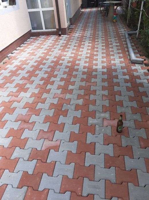 Montaj pavaje, borduri, alei, rigole...