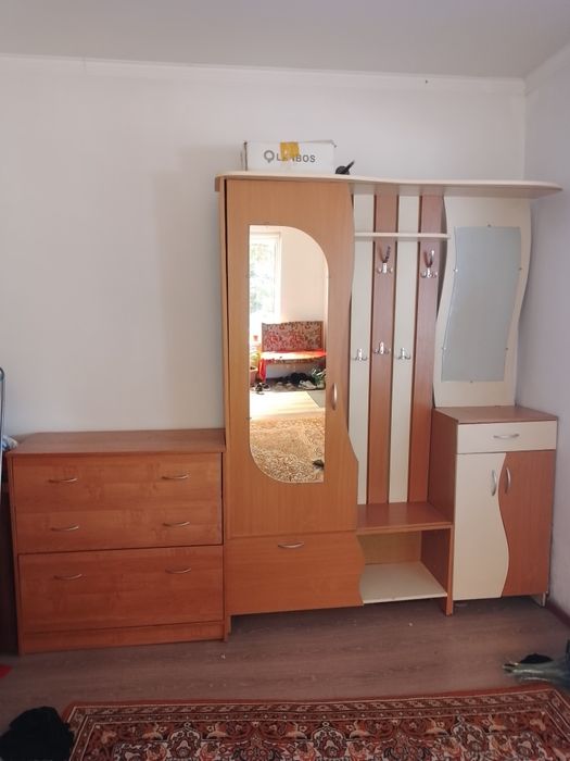 Мебель в прихожую...