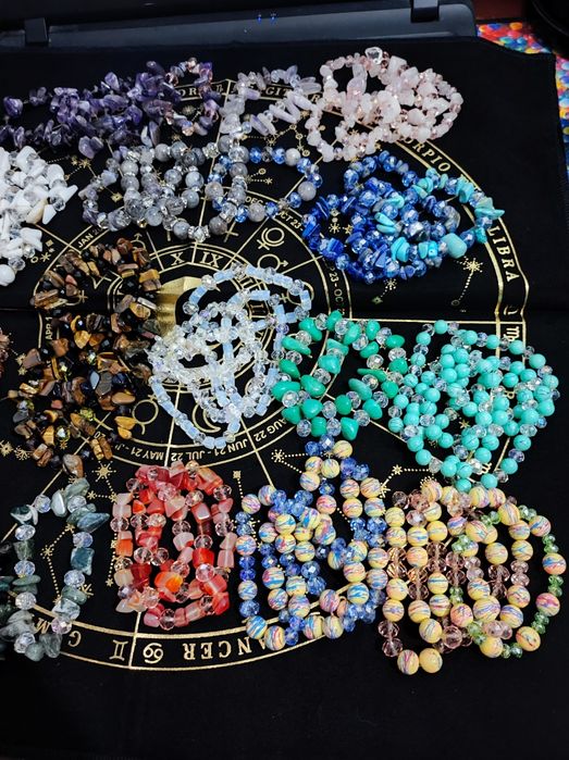 Браслеты из натуральных камней.